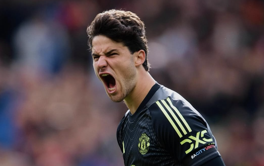 Can Senne Lammens’ Remarkable Rise Replace Courtois for Belgium?