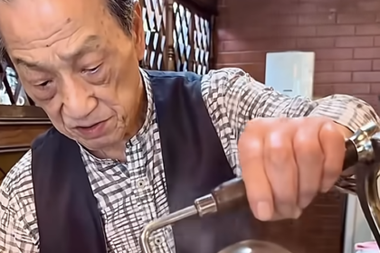 How an 81-year-old barista crafts Gifu's iconic Irish Coffee