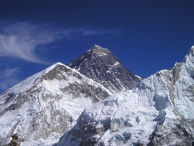 Mount Everest Fraud: Guides Accused of Spiking Food for Cash