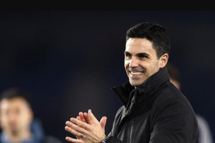 Mikel Arteta leads Arsenal to title and sets historic record